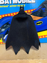 Load image into Gallery viewer, McFarlane Super Powers Wave 6 Gold Edition Batman Cape