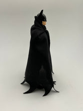 Load image into Gallery viewer, McFarlane Super Powers Wave 5 Dark Knight Batman Cape