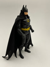 Load image into Gallery viewer, McFarlane Super Powers Wave 5 Dark Knight Batman Cape