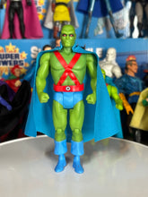 Load image into Gallery viewer, McFarlane Super Powers Wave 16 Martian Manhunter Cape
