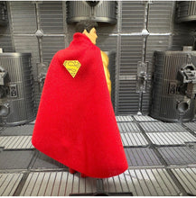 Load image into Gallery viewer, McFarlane Super Powers Wave 7 Golden Superman Cape
