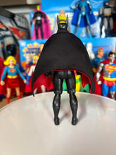 Load image into Gallery viewer, McFarlane Super Powers Wave 14 Batman Beyond Wired Cape
