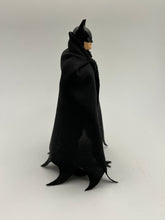 Load image into Gallery viewer, McFarlane Super Powers Wave 5 Dark Knight Batman Cape
